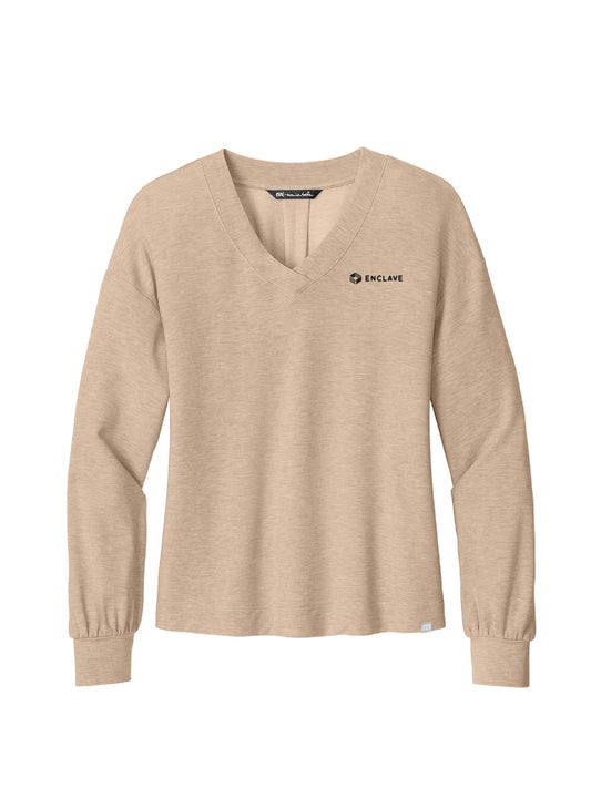EC212. TravisMathew Women’s Long Weekend V-Neck