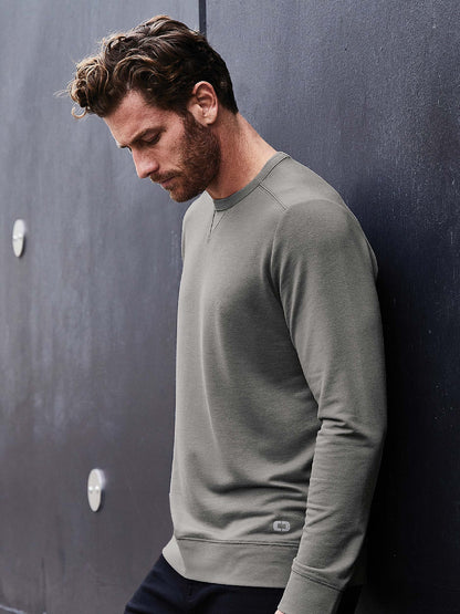 EC123. OGIO® Luuma Flex Long Sleeve Crew