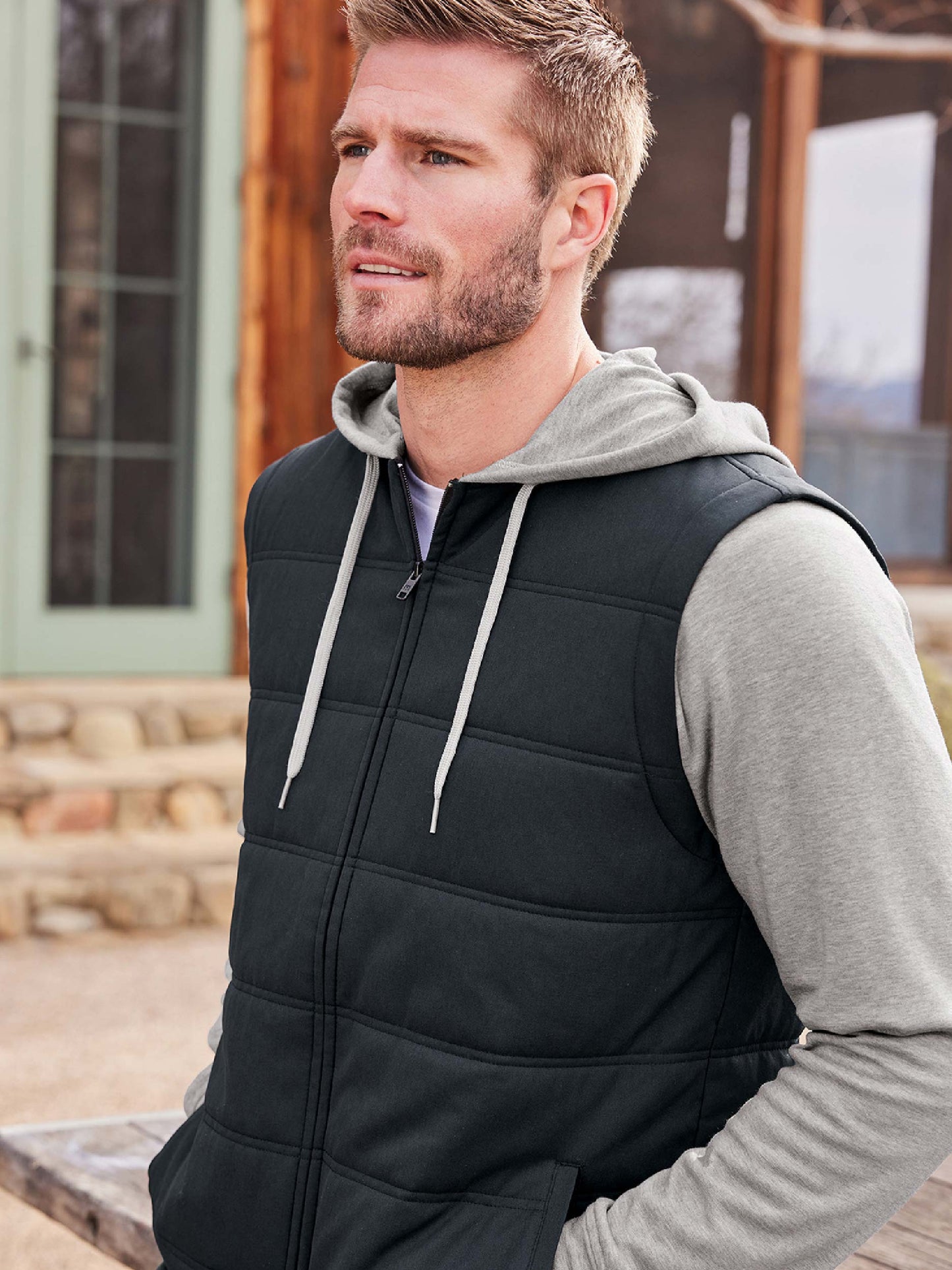 EC138. TravisMathew Tides Up Hooded Jacket