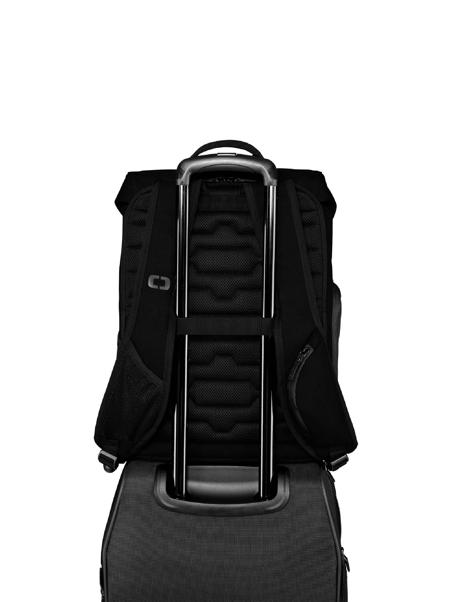 EC409. OGIO® Command Pack – Personal Touch Marketing & Manufacturing