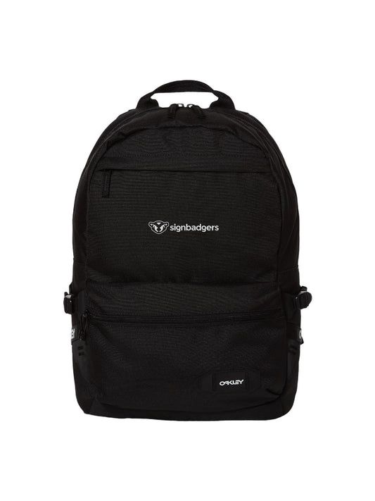 SB500. Oakley 20L Street Backpack