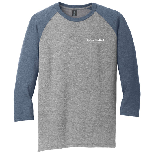 GC118. Men's District® Perfect Tri® 3/4-Sleeve Raglan